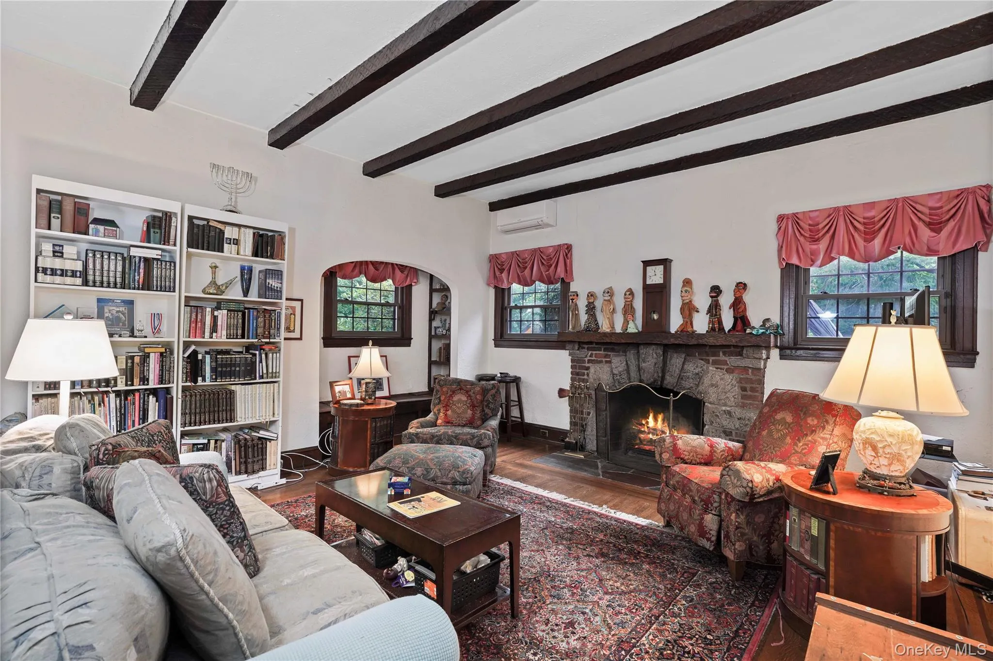 Large Living Room With Reading Nook & Wood Burning Fireplace Large Living Room With Reading Nook & Wood Burning Fireplace
