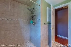 119 Lighthouse Drive, Saugerties, NY, 3 Bedrooms Bedrooms, 7 Rooms Rooms,1 BathroomBathrooms,Residential,For Rent,Lighthouse,0,1028456 119 Lighthouse Drive, Saugerties, NY, 3 Bedrooms Bedrooms, 7 Rooms Rooms,1 BathroomBathrooms,Residential,For Rent,Lighthouse,0,1028456