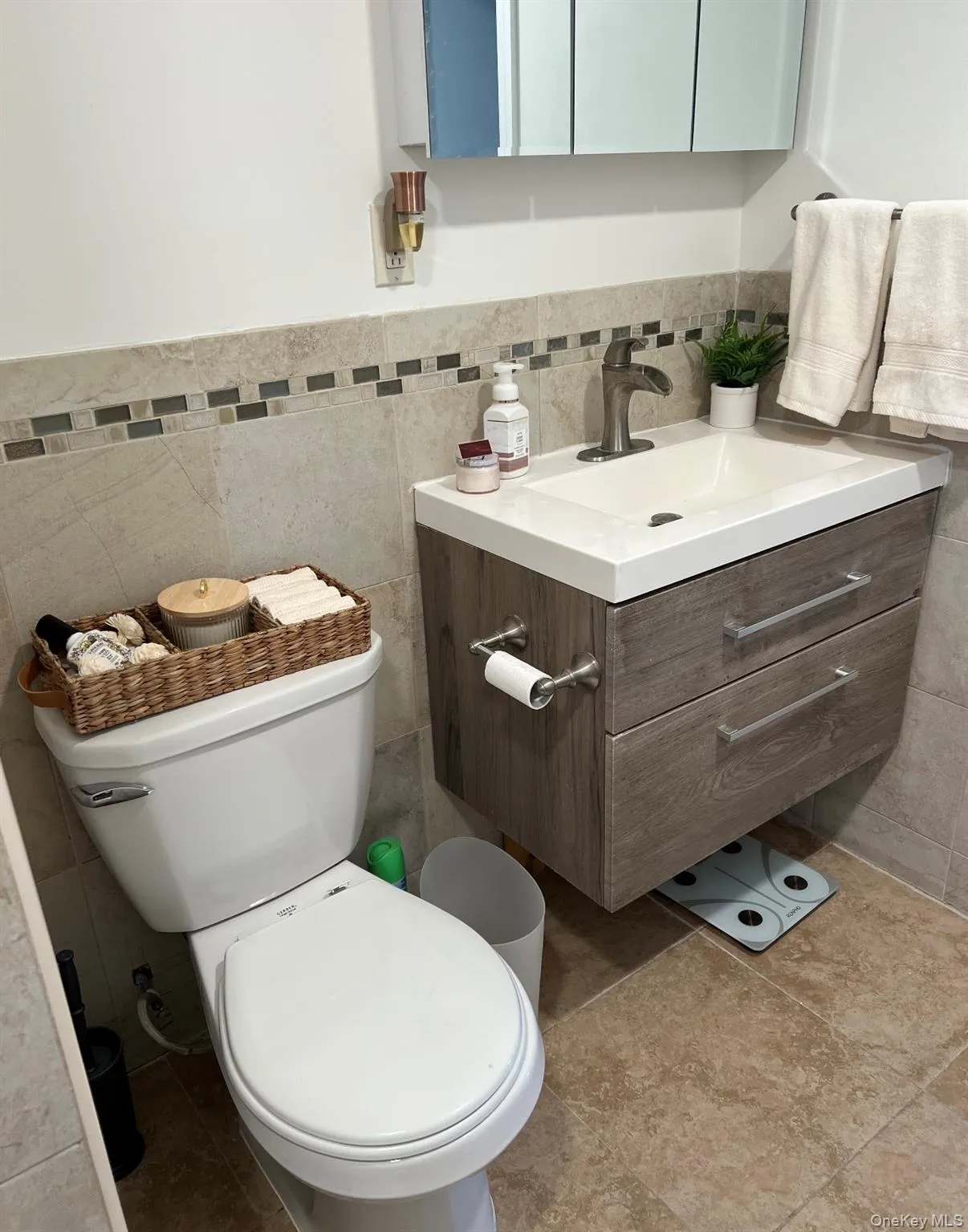16 January Walk, Long Beach, NY, 3 Bedrooms Bedrooms, 7 Rooms Rooms,1 BathroomBathrooms,Residential Lease,For Rent,January,0,1028459 16 January Walk, Long Beach, NY, 3 Bedrooms Bedrooms, 7 Rooms Rooms,1 BathroomBathrooms,Residential Lease,For Rent,January,0,1028459
