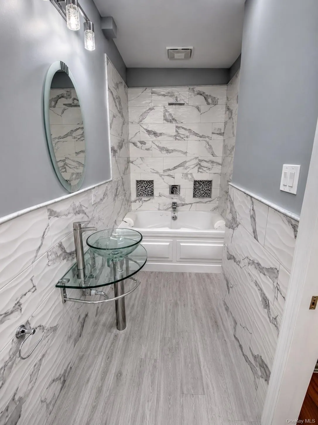 194 Beach 132nd Street, New York, NY, 3 Bedrooms Bedrooms, 7 Rooms Rooms,2 BathroomsBathrooms,Residential,For Rent,Beach 132nd,0,1028466 194 Beach 132nd Street, New York, NY, 3 Bedrooms Bedrooms, 7 Rooms Rooms,2 BathroomsBathrooms,Residential,For Rent,Beach 132nd,0,1028466