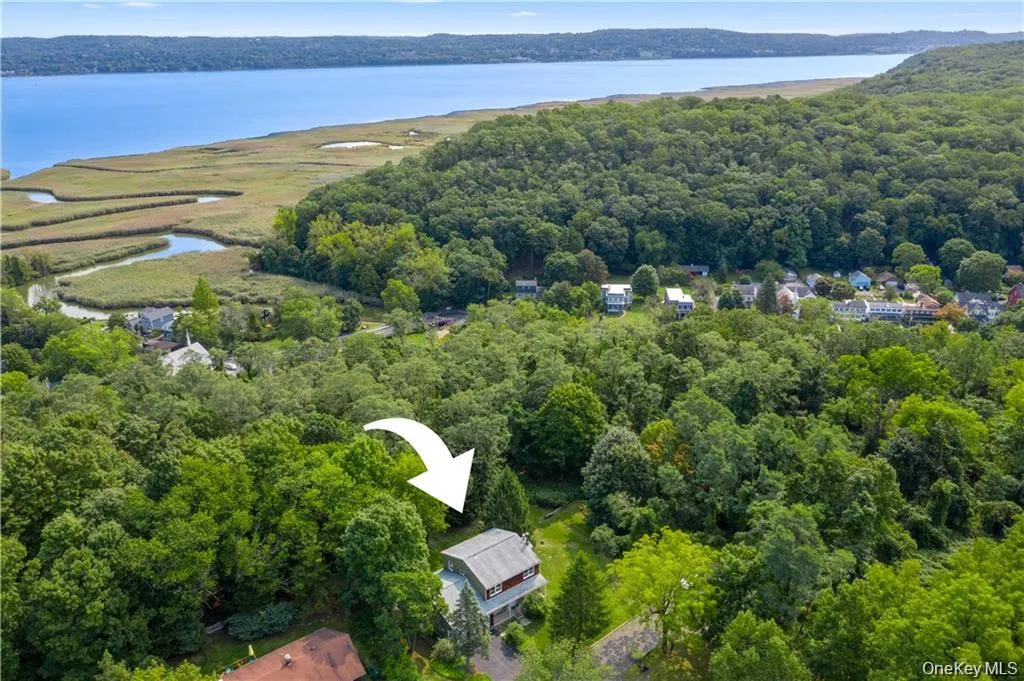 Peaceful location at the end of Piermont Place with seasonal Hudson River views. Peaceful location at the end of Piermont Place with seasonal Hudson River views.