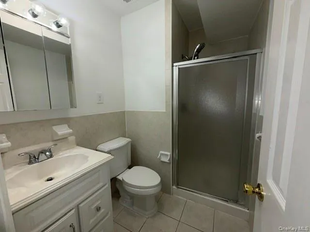1422 Outlook Avenue, New York, NY, 3 Bedrooms Bedrooms, 6 Rooms Rooms,2 BathroomsBathrooms,Residential,For Rent,Outlook,0,1028475 1422 Outlook Avenue, New York, NY, 3 Bedrooms Bedrooms, 6 Rooms Rooms,2 BathroomsBathrooms,Residential,For Rent,Outlook,0,1028475