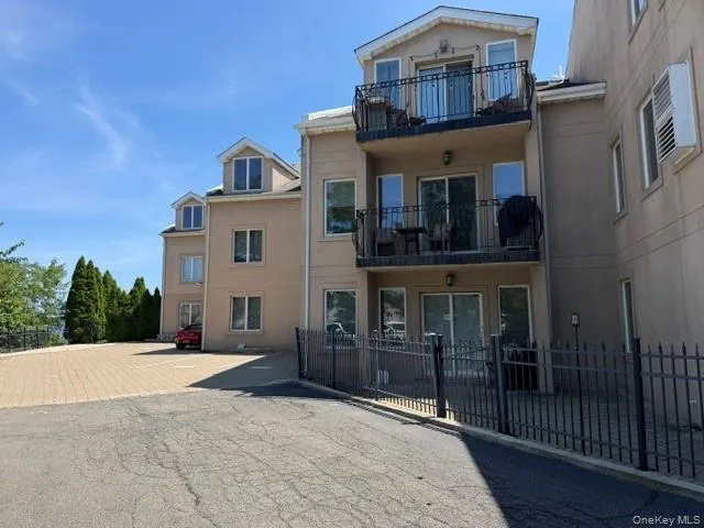 1422 Outlook Avenue, New York, NY, 3 Bedrooms Bedrooms, 6 Rooms Rooms,2 BathroomsBathrooms,Residential,For Rent,Outlook,0,1028475 1422 Outlook Avenue, New York, NY, 3 Bedrooms Bedrooms, 6 Rooms Rooms,2 BathroomsBathrooms,Residential,For Rent,Outlook,0,1028475