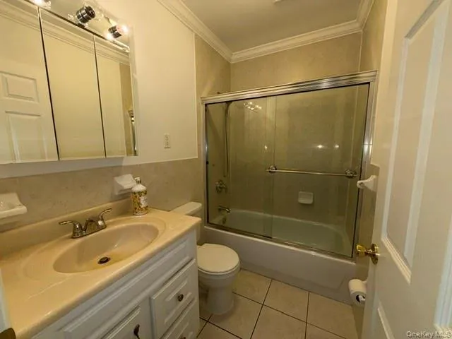 1422 Outlook Avenue, New York, NY, 3 Bedrooms Bedrooms, 6 Rooms Rooms,2 BathroomsBathrooms,Residential,For Rent,Outlook,0,1028475 1422 Outlook Avenue, New York, NY, 3 Bedrooms Bedrooms, 6 Rooms Rooms,2 BathroomsBathrooms,Residential,For Rent,Outlook,0,1028475