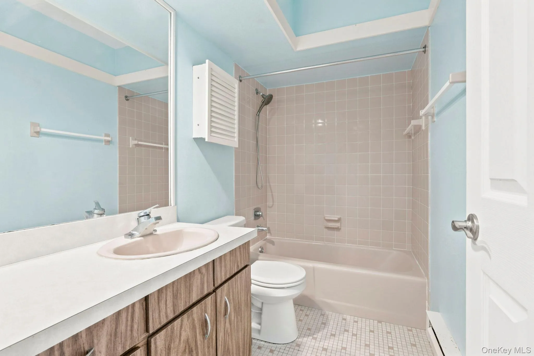 241 Heritage Hills, Somers, NY, 2 Bedrooms Bedrooms, 5 Rooms Rooms,2 BathroomsBathrooms,Residential,For Rent,Heritage,0,1028482 241 Heritage Hills, Somers, NY, 2 Bedrooms Bedrooms, 5 Rooms Rooms,2 BathroomsBathrooms,Residential,For Rent,Heritage,0,1028482