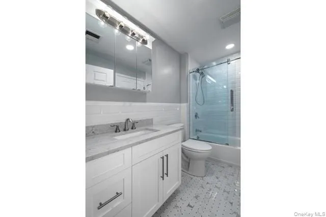 1 Charles Pond Drive, Brookhaven, NY, 2 Bedrooms Bedrooms, 6 Rooms Rooms,2 BathroomsBathrooms,Residential Lease,For Rent,Charles Pond,0,1028490 1 Charles Pond Drive, Brookhaven, NY, 2 Bedrooms Bedrooms, 6 Rooms Rooms,2 BathroomsBathrooms,Residential Lease,For Rent,Charles Pond,0,1028490