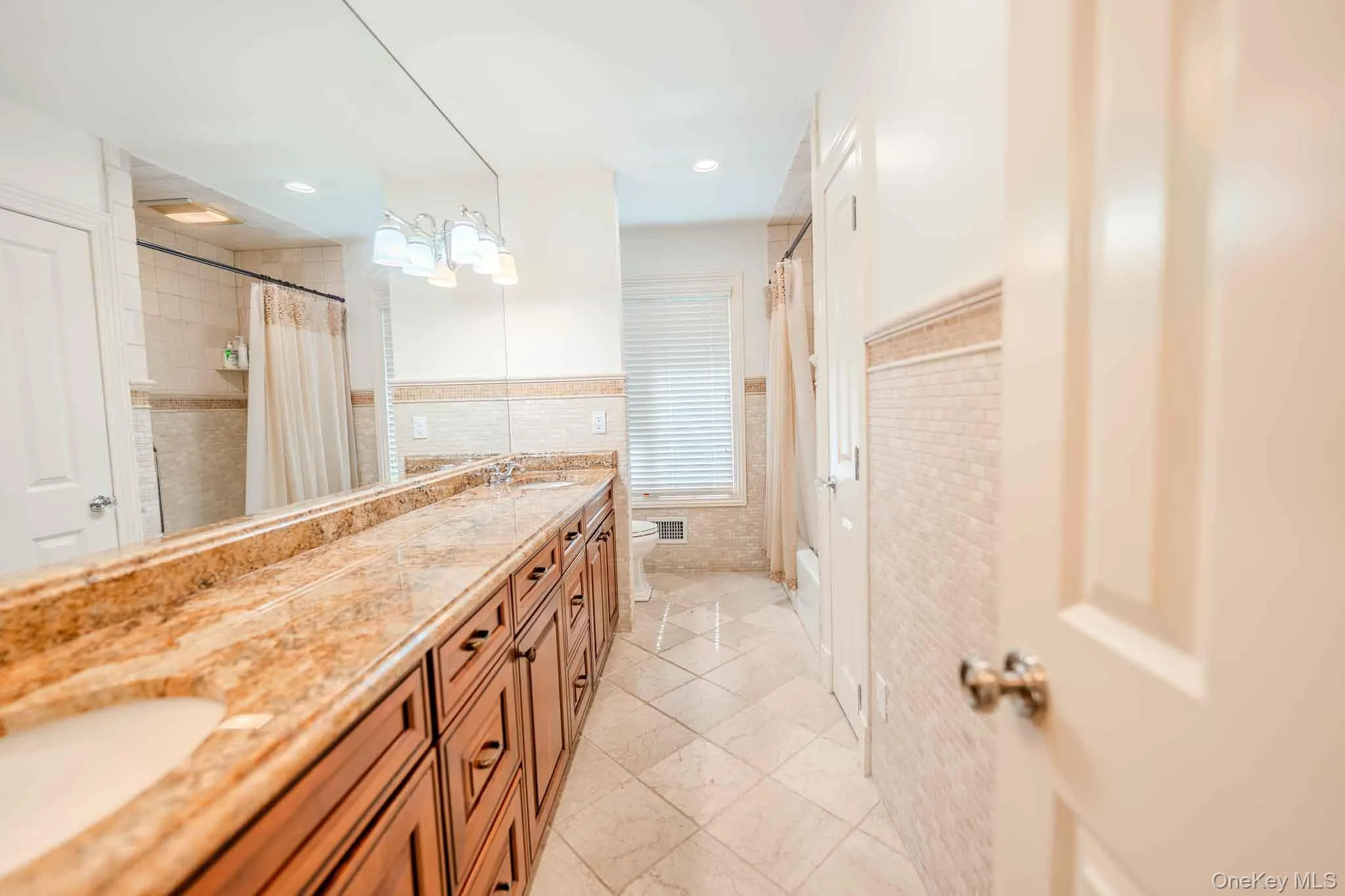 70 Karol Place, Oyster Bay, NY, 6 Bedrooms Bedrooms, 11 Rooms Rooms,4 BathroomsBathrooms,Residential,For Rent,Karol,0,1028493 70 Karol Place, Oyster Bay, NY, 6 Bedrooms Bedrooms, 11 Rooms Rooms,4 BathroomsBathrooms,Residential,For Rent,Karol,0,1028493