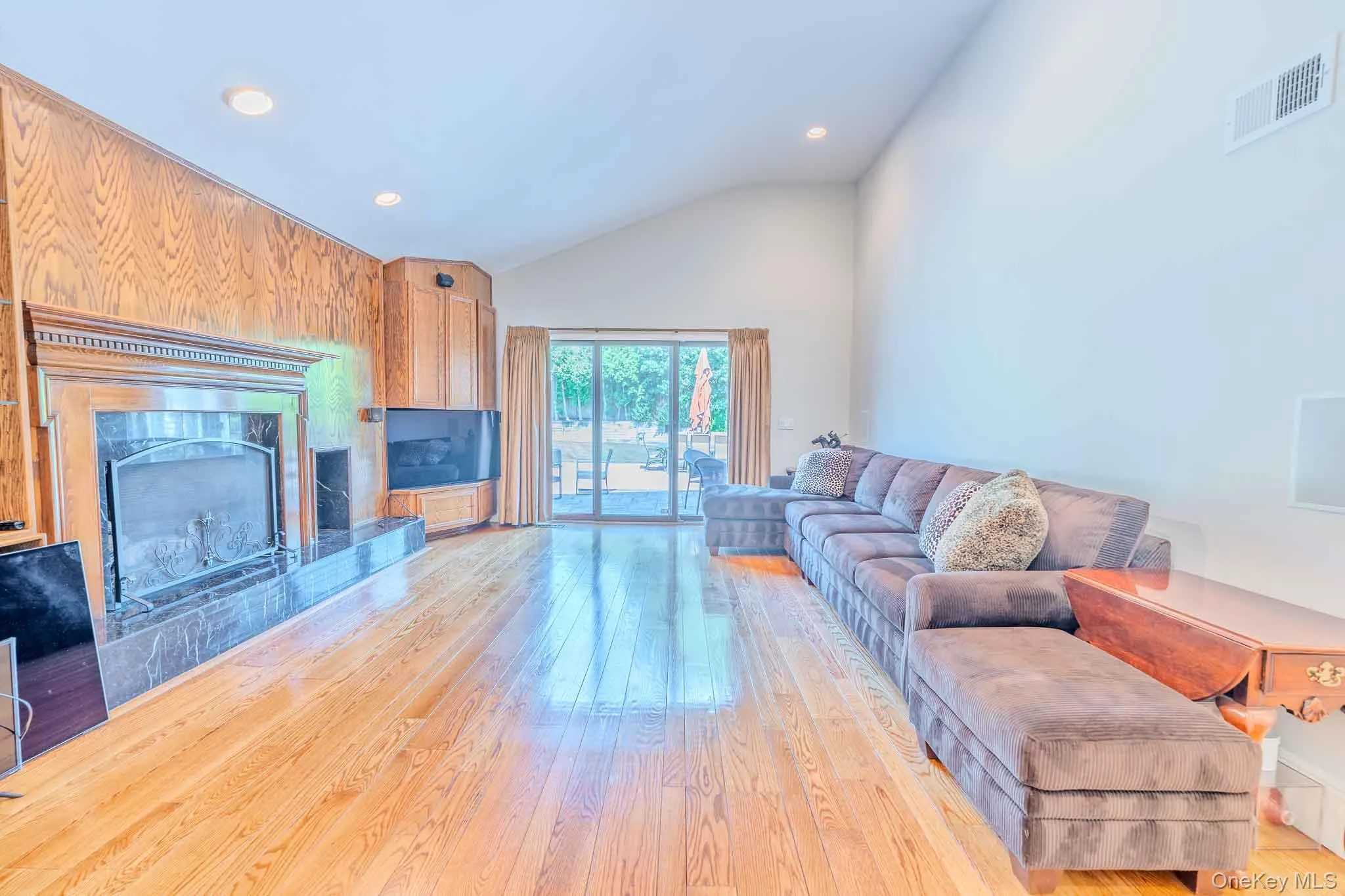 70 Karol Place, Oyster Bay, NY, 6 Bedrooms Bedrooms, 11 Rooms Rooms,4 BathroomsBathrooms,Residential,For Rent,Karol,0,1028493 70 Karol Place, Oyster Bay, NY, 6 Bedrooms Bedrooms, 11 Rooms Rooms,4 BathroomsBathrooms,Residential,For Rent,Karol,0,1028493
