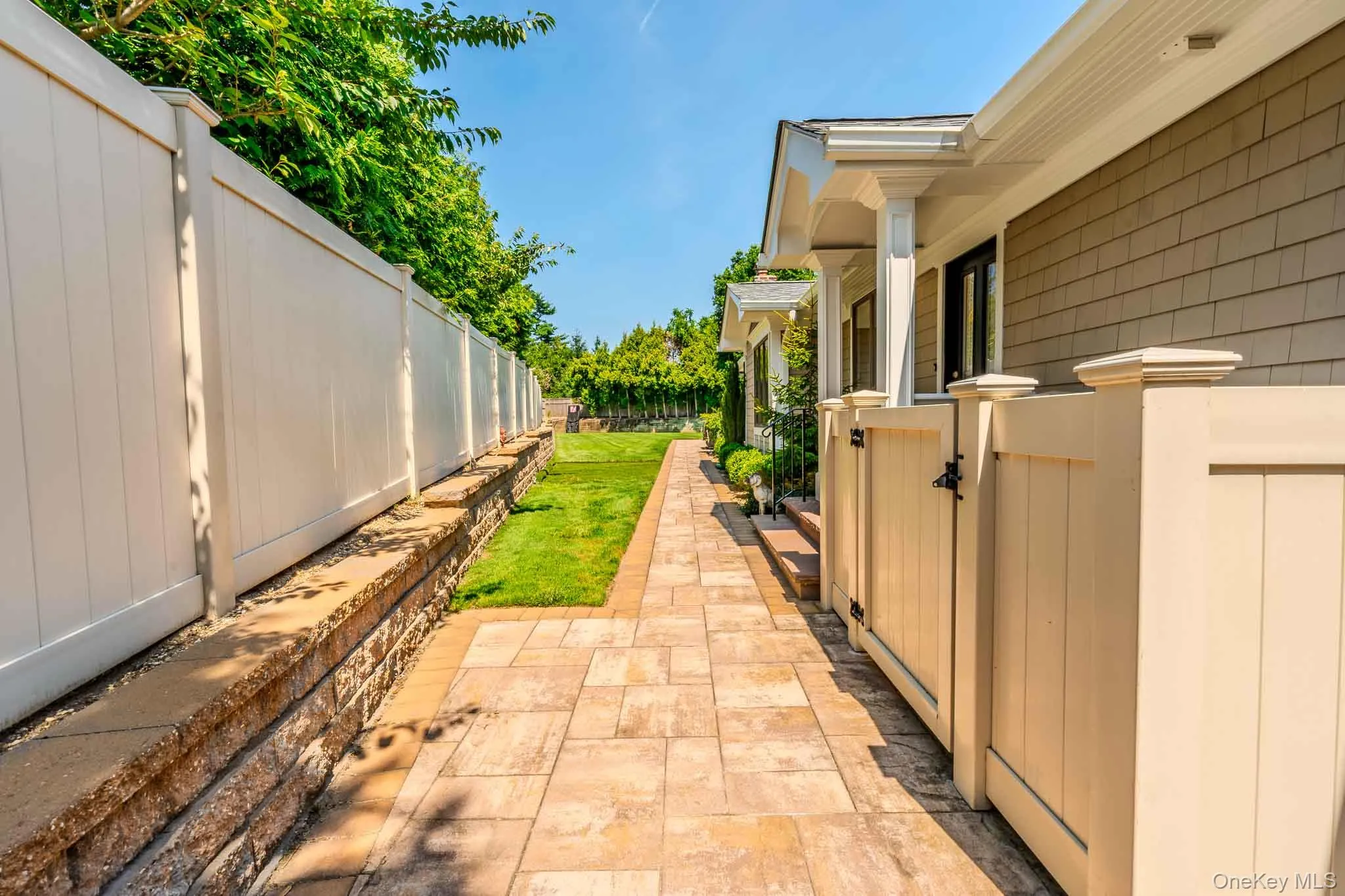 70 Karol Place, Oyster Bay, NY, 6 Bedrooms Bedrooms, 11 Rooms Rooms,4 BathroomsBathrooms,Residential,For Rent,Karol,0,1028493 70 Karol Place, Oyster Bay, NY, 6 Bedrooms Bedrooms, 11 Rooms Rooms,4 BathroomsBathrooms,Residential,For Rent,Karol,0,1028493