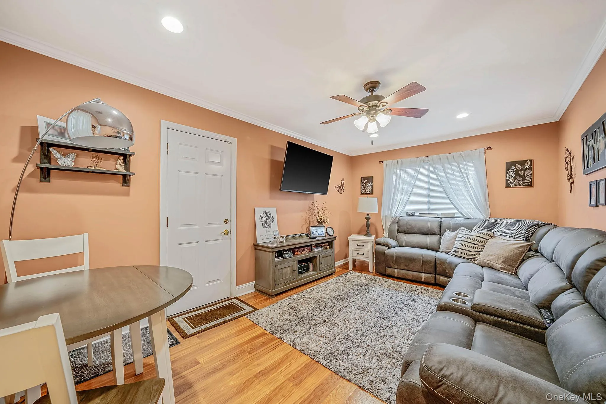 1A Richard Place, Brookhaven, NY, 3 Bedrooms Bedrooms, 8 Rooms Rooms,2 BathroomsBathrooms,Residential,For Rent,Richard,0,1028494 1A Richard Place, Brookhaven, NY, 3 Bedrooms Bedrooms, 8 Rooms Rooms,2 BathroomsBathrooms,Residential,For Rent,Richard,0,1028494