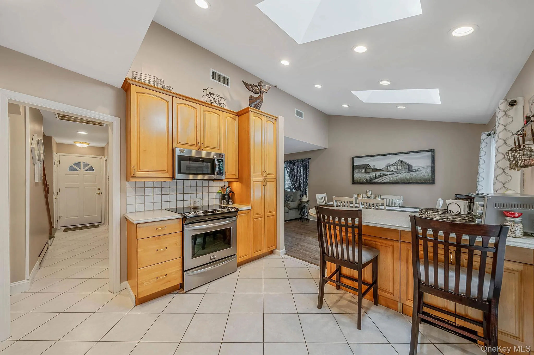 1A Richard Place, Brookhaven, NY, 3 Bedrooms Bedrooms, 8 Rooms Rooms,2 BathroomsBathrooms,Residential,For Rent,Richard,0,1028494 1A Richard Place, Brookhaven, NY, 3 Bedrooms Bedrooms, 8 Rooms Rooms,2 BathroomsBathrooms,Residential,For Rent,Richard,0,1028494