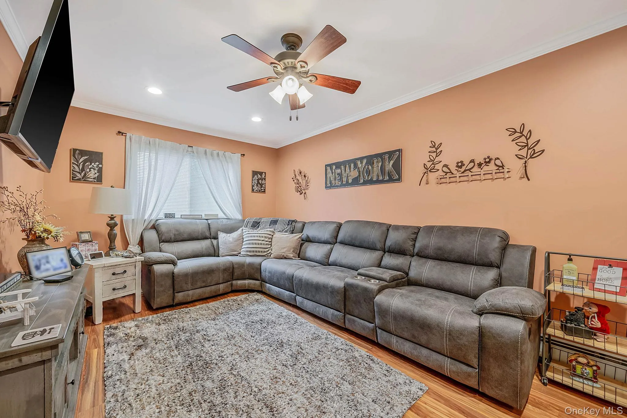 1A Richard Place, Brookhaven, NY, 3 Bedrooms Bedrooms, 8 Rooms Rooms,2 BathroomsBathrooms,Residential,For Rent,Richard,0,1028494 1A Richard Place, Brookhaven, NY, 3 Bedrooms Bedrooms, 8 Rooms Rooms,2 BathroomsBathrooms,Residential,For Rent,Richard,0,1028494