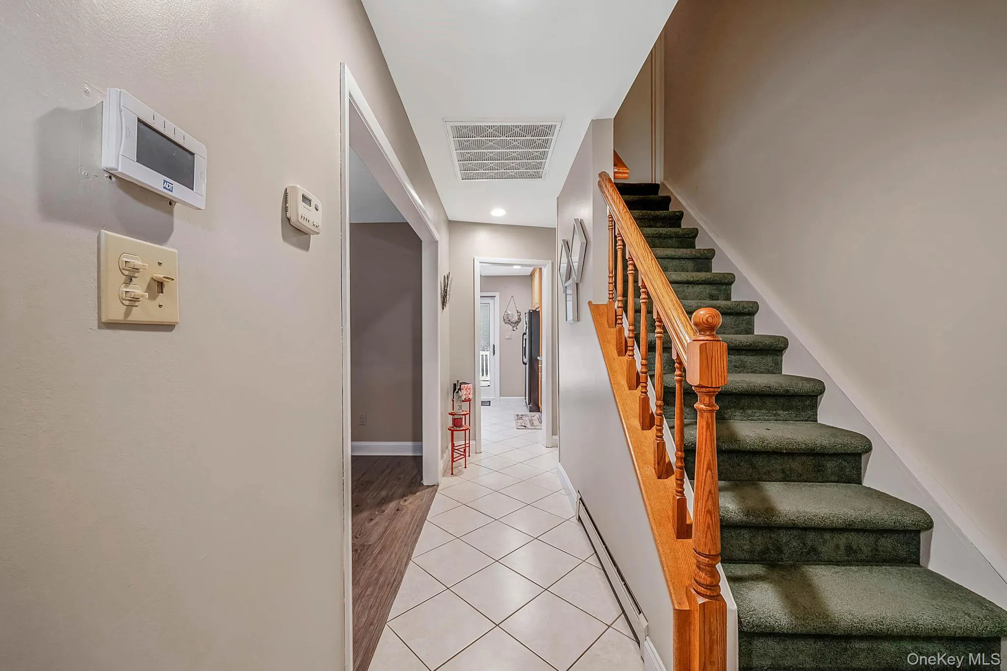 1A Richard Place, Brookhaven, NY, 3 Bedrooms Bedrooms, 8 Rooms Rooms,2 BathroomsBathrooms,Residential,For Rent,Richard,0,1028494 1A Richard Place, Brookhaven, NY, 3 Bedrooms Bedrooms, 8 Rooms Rooms,2 BathroomsBathrooms,Residential,For Rent,Richard,0,1028494
