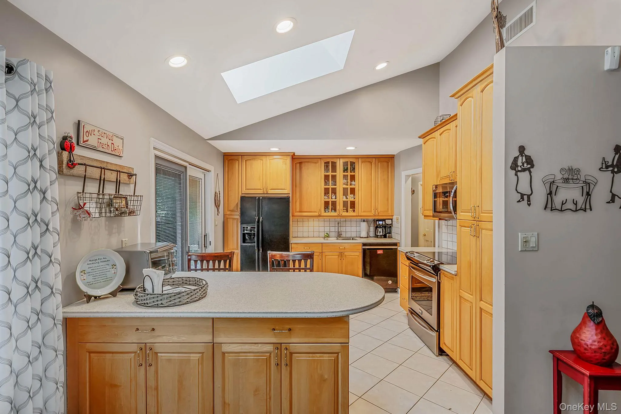 1A Richard Place, Brookhaven, NY, 3 Bedrooms Bedrooms, 8 Rooms Rooms,2 BathroomsBathrooms,Residential,For Rent,Richard,0,1028494 1A Richard Place, Brookhaven, NY, 3 Bedrooms Bedrooms, 8 Rooms Rooms,2 BathroomsBathrooms,Residential,For Rent,Richard,0,1028494