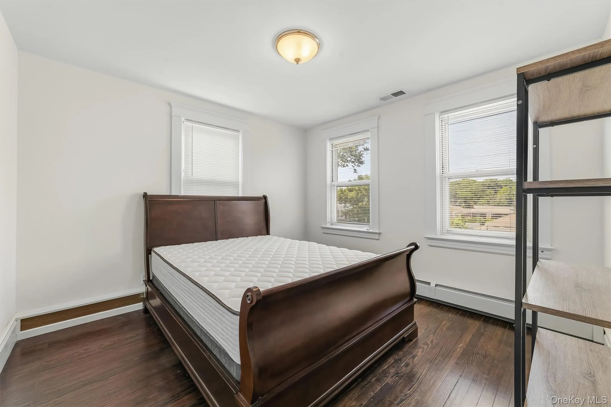 208 Third Avenue, Pelham, NY, 4 Bedrooms Bedrooms, 8 Rooms Rooms,3 BathroomsBathrooms,Residential,For Rent,Third,0,1028495 208 Third Avenue, Pelham, NY, 4 Bedrooms Bedrooms, 8 Rooms Rooms,3 BathroomsBathrooms,Residential,For Rent,Third,0,1028495