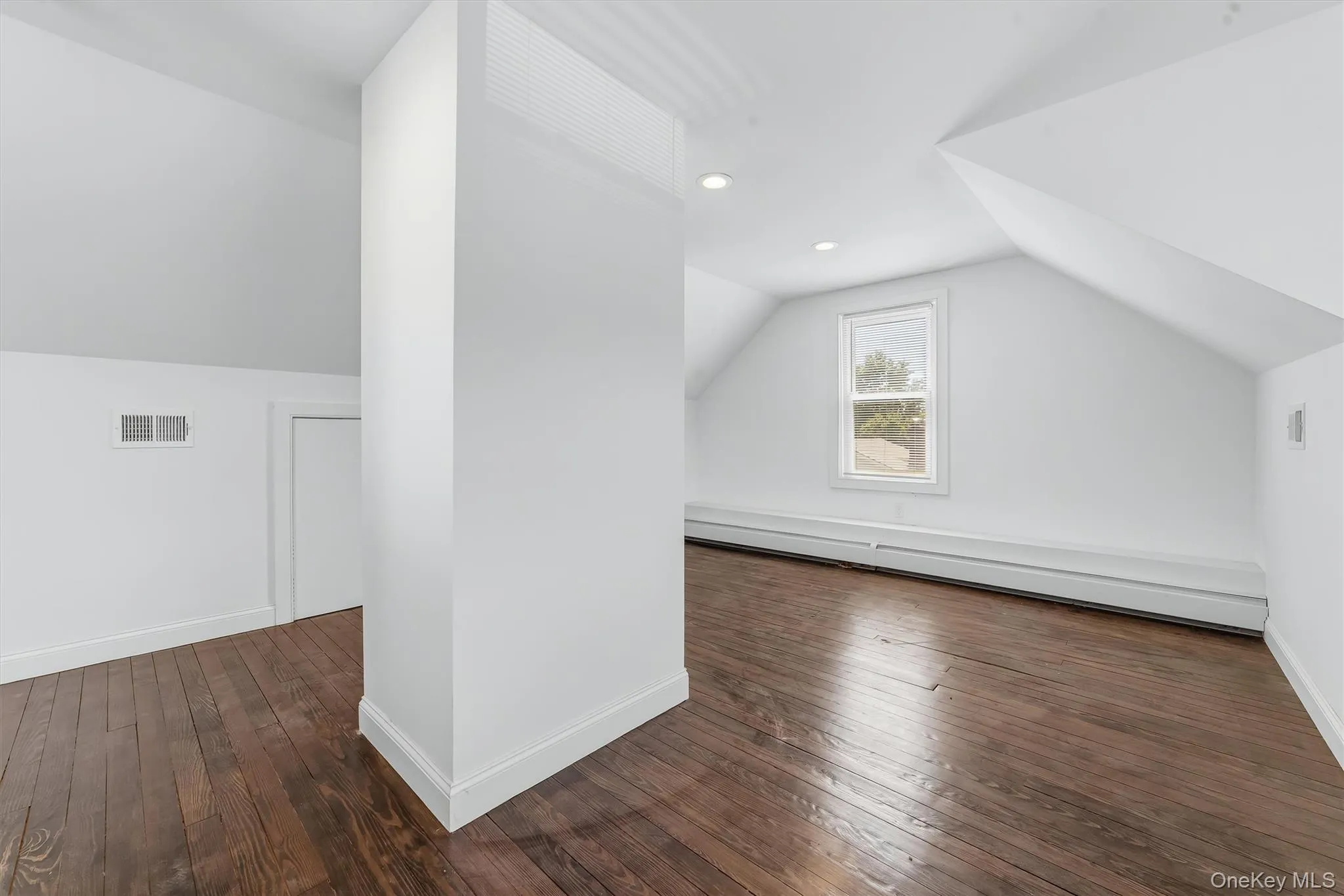 208 Third Avenue, Pelham, NY, 4 Bedrooms Bedrooms, 8 Rooms Rooms,3 BathroomsBathrooms,Residential,For Rent,Third,0,1028495 208 Third Avenue, Pelham, NY, 4 Bedrooms Bedrooms, 8 Rooms Rooms,3 BathroomsBathrooms,Residential,For Rent,Third,0,1028495