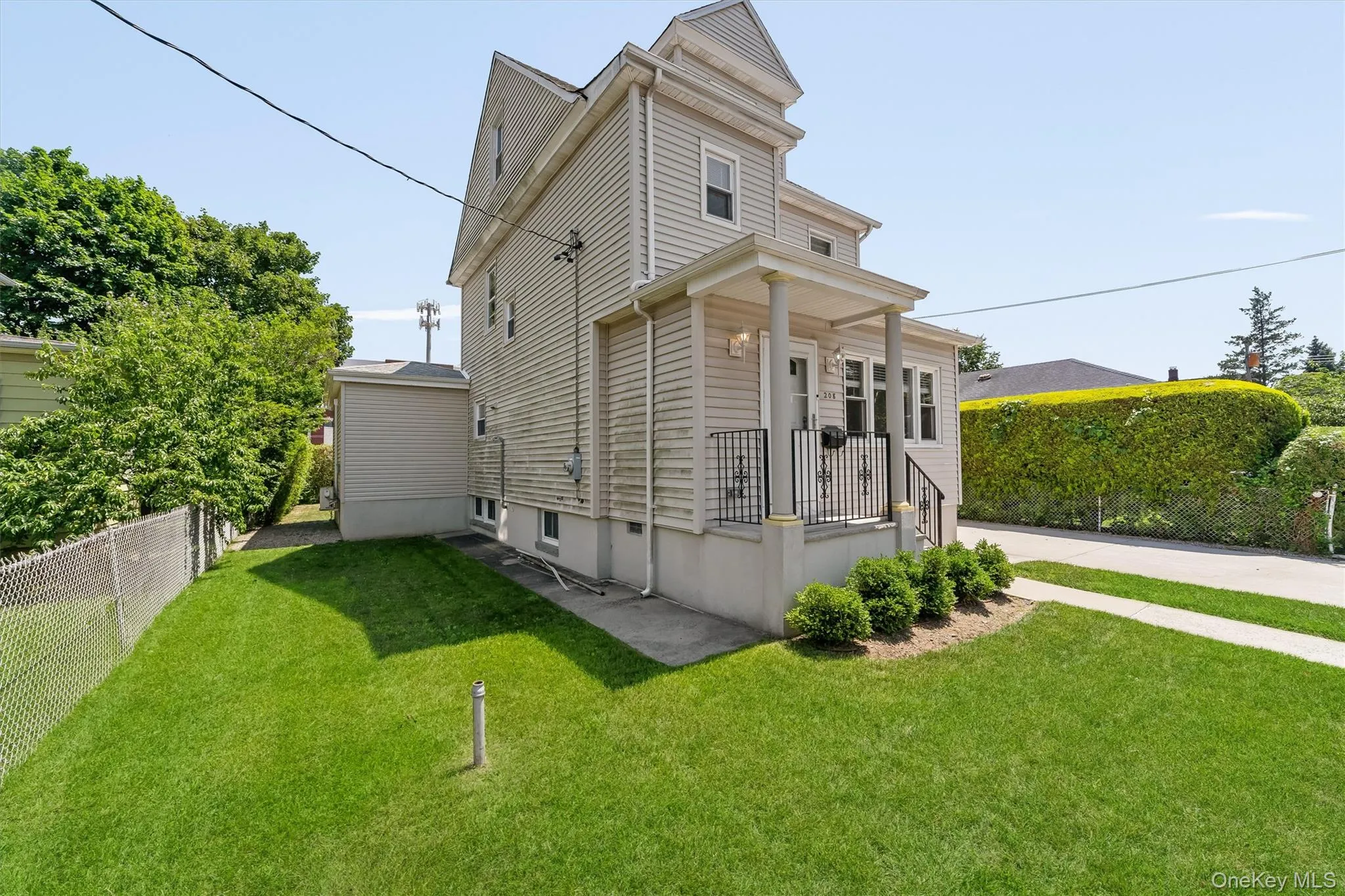 208 Third Avenue, Pelham, NY, 4 Bedrooms Bedrooms, 8 Rooms Rooms,3 BathroomsBathrooms,Residential,For Rent,Third,0,1028495 208 Third Avenue, Pelham, NY, 4 Bedrooms Bedrooms, 8 Rooms Rooms,3 BathroomsBathrooms,Residential,For Rent,Third,0,1028495