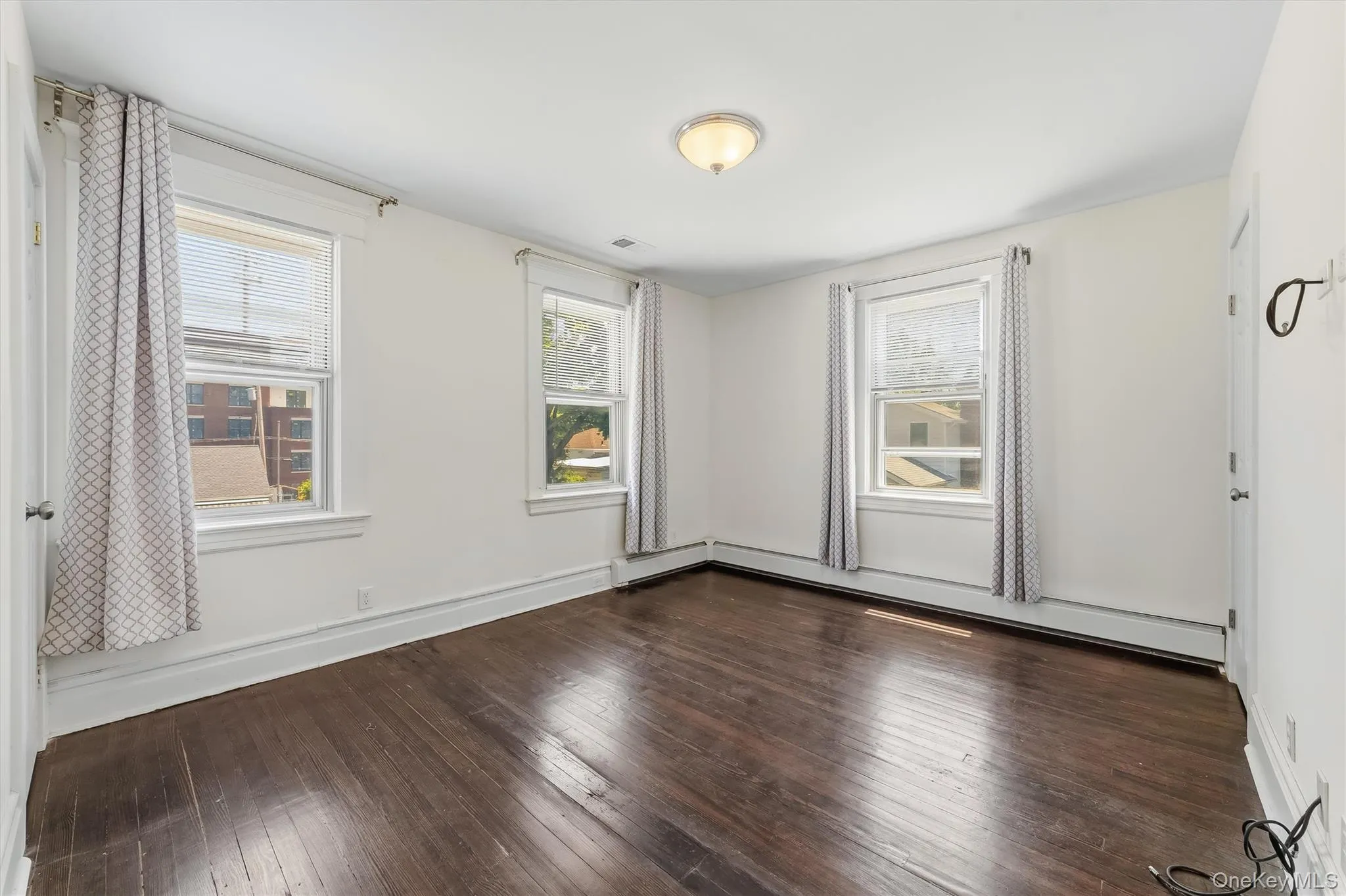 208 Third Avenue, Pelham, NY, 4 Bedrooms Bedrooms, 8 Rooms Rooms,3 BathroomsBathrooms,Residential,For Rent,Third,0,1028495 208 Third Avenue, Pelham, NY, 4 Bedrooms Bedrooms, 8 Rooms Rooms,3 BathroomsBathrooms,Residential,For Rent,Third,0,1028495