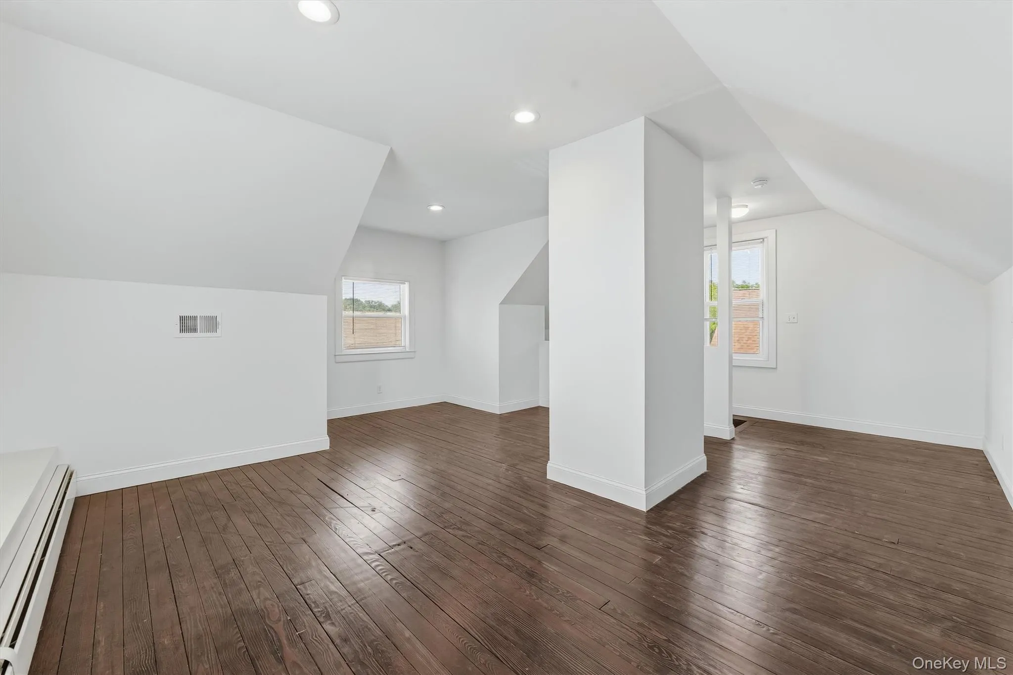 208 Third Avenue, Pelham, NY, 4 Bedrooms Bedrooms, 8 Rooms Rooms,3 BathroomsBathrooms,Residential,For Rent,Third,0,1028495 208 Third Avenue, Pelham, NY, 4 Bedrooms Bedrooms, 8 Rooms Rooms,3 BathroomsBathrooms,Residential,For Rent,Third,0,1028495