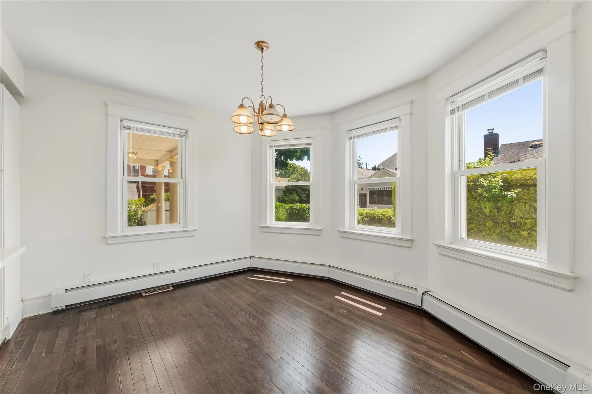 208 Third Avenue, Pelham, NY, 4 Bedrooms Bedrooms, 8 Rooms Rooms,3 BathroomsBathrooms,Residential,For Rent,Third,0,1028495 208 Third Avenue, Pelham, NY, 4 Bedrooms Bedrooms, 8 Rooms Rooms,3 BathroomsBathrooms,Residential,For Rent,Third,0,1028495