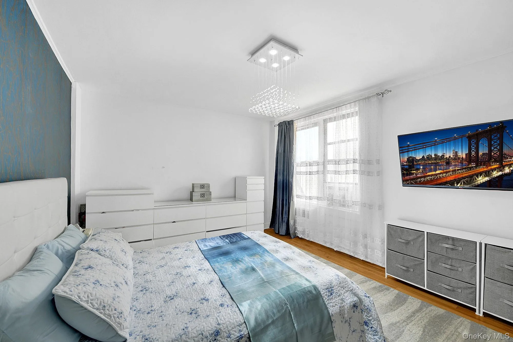 Large bedroom with double windows, 2 closets and hardwood floors. Large bedroom with double windows, 2 closets and hardwood floors.
