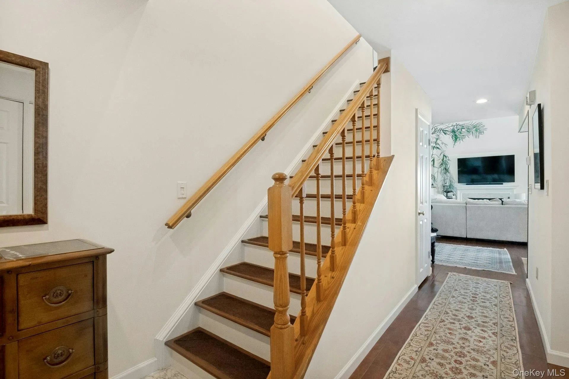 Walk in to this inviting home with river views. Walk in to this inviting home with river views.