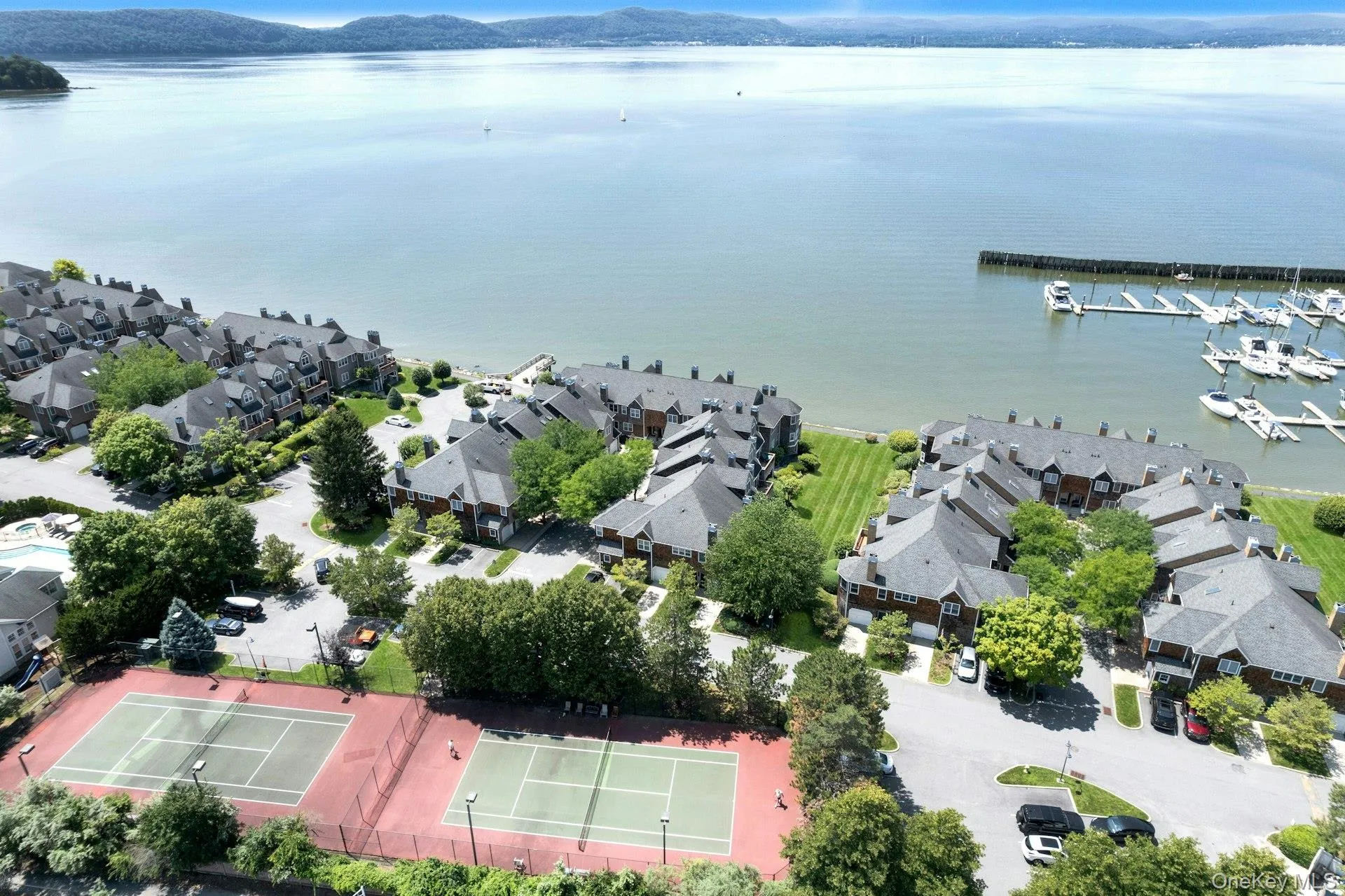 Unobstructed views! Unobstructed views!