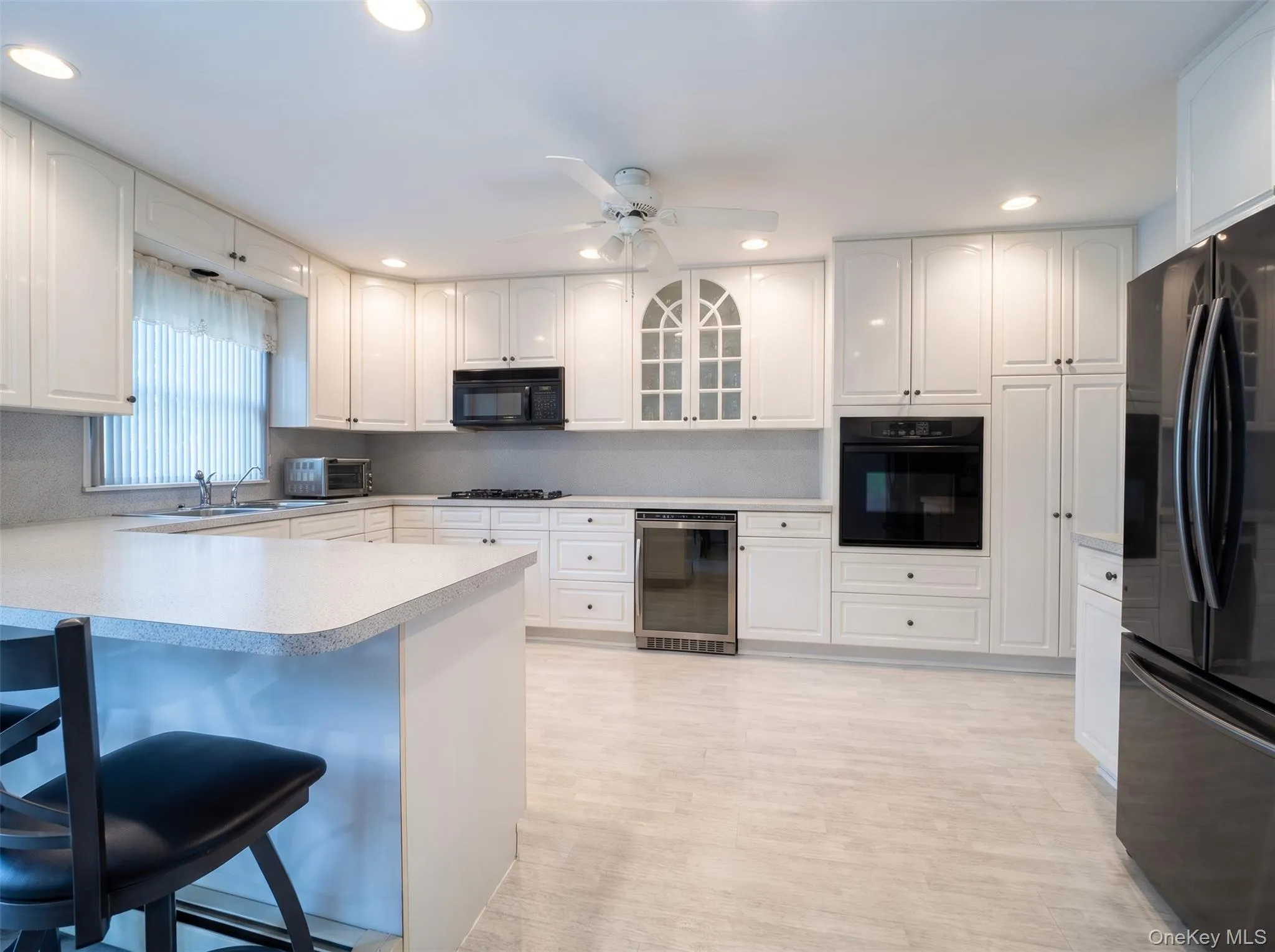 128 James Street, Oyster Bay, NY, 3 Bedrooms Bedrooms, 7 Rooms Rooms,1 BathroomBathrooms,Residential,For Rent,James,0,1028511 128 James Street, Oyster Bay, NY, 3 Bedrooms Bedrooms, 7 Rooms Rooms,1 BathroomBathrooms,Residential,For Rent,James,0,1028511