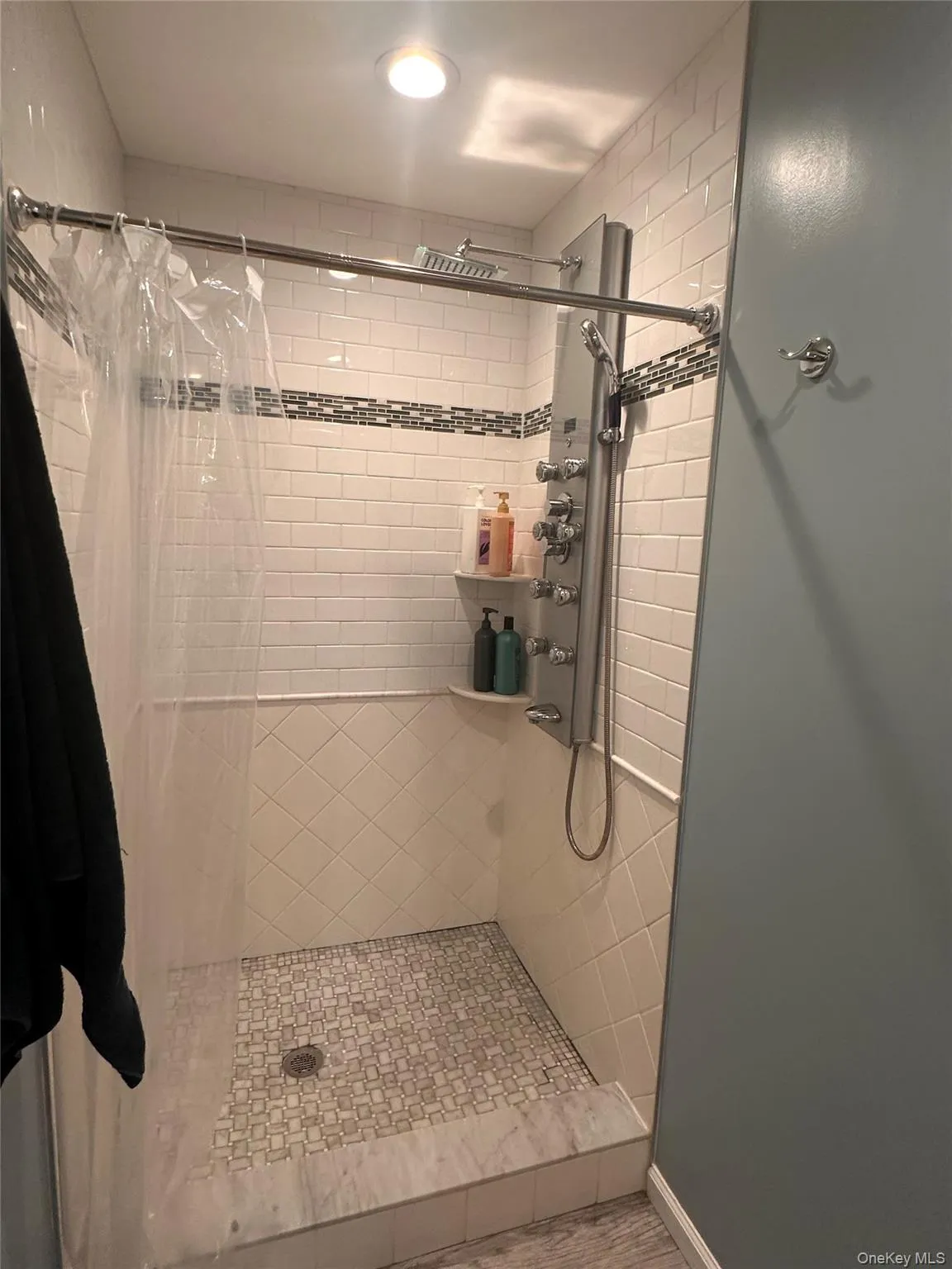 19 Closs Drive, Rhinebeck, NY, 3 Bedrooms Bedrooms, 7 Rooms Rooms,2 BathroomsBathrooms,Residential,For Rent,Closs,0,1028512 19 Closs Drive, Rhinebeck, NY, 3 Bedrooms Bedrooms, 7 Rooms Rooms,2 BathroomsBathrooms,Residential,For Rent,Closs,0,1028512
