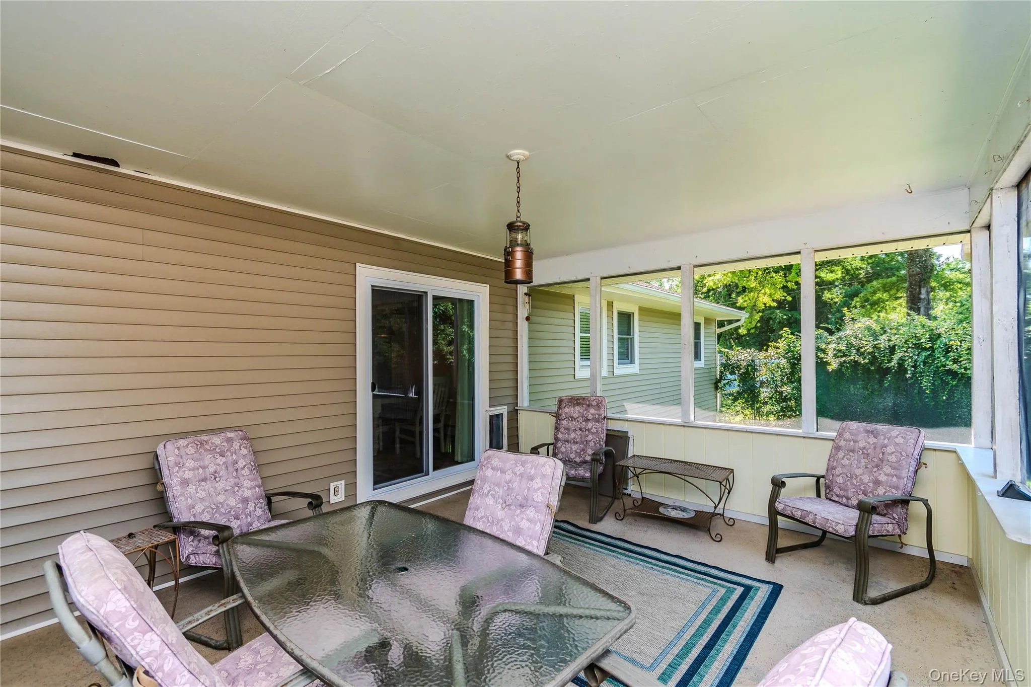 19 Closs Drive, Rhinebeck, NY, 3 Bedrooms Bedrooms, 7 Rooms Rooms,2 BathroomsBathrooms,Residential,For Rent,Closs,0,1028512 19 Closs Drive, Rhinebeck, NY, 3 Bedrooms Bedrooms, 7 Rooms Rooms,2 BathroomsBathrooms,Residential,For Rent,Closs,0,1028512