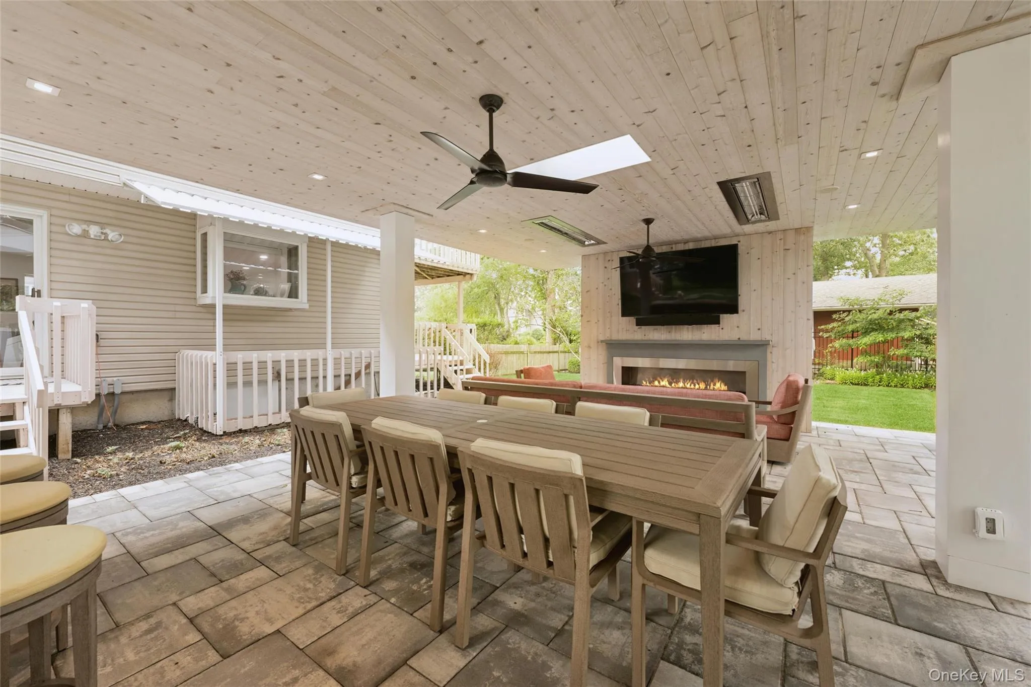 185 Inlet Lane, Southold, NY, 6 Bedrooms Bedrooms, 12 Rooms Rooms,4 BathroomsBathrooms,Residential Lease,For Rent,Inlet,0,1028515 185 Inlet Lane, Southold, NY, 6 Bedrooms Bedrooms, 12 Rooms Rooms,4 BathroomsBathrooms,Residential Lease,For Rent,Inlet,0,1028515