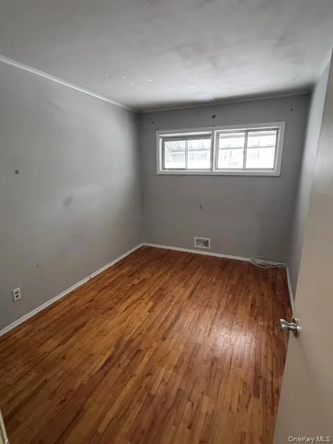 11 Foley Place, Huntington, NY, 3 Bedrooms Bedrooms, 9 Rooms Rooms,1 BathroomBathrooms,Residential,For Rent,Foley,0,1028519 11 Foley Place, Huntington, NY, 3 Bedrooms Bedrooms, 9 Rooms Rooms,1 BathroomBathrooms,Residential,For Rent,Foley,0,1028519