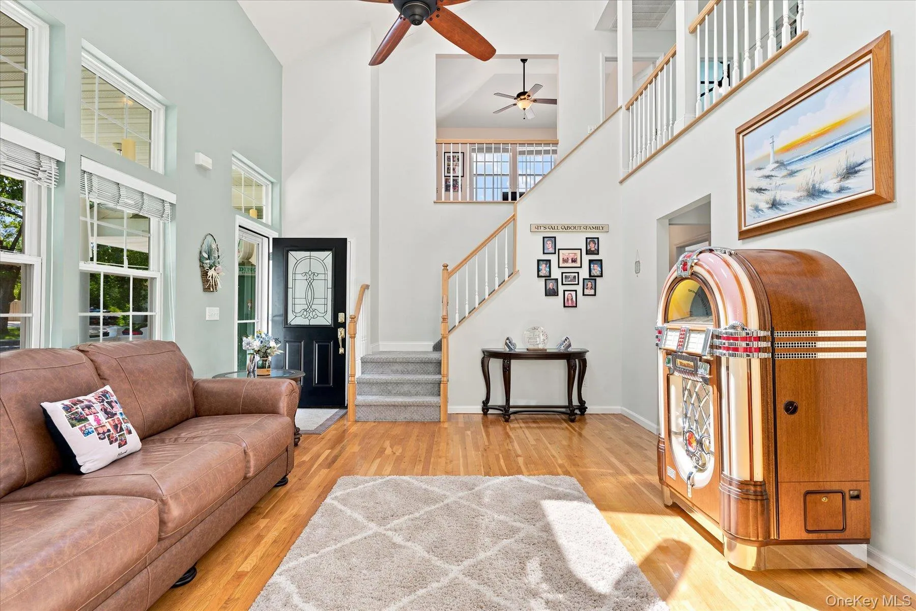 Open floor plan to 2nd floor loft Open floor plan to 2nd floor loft