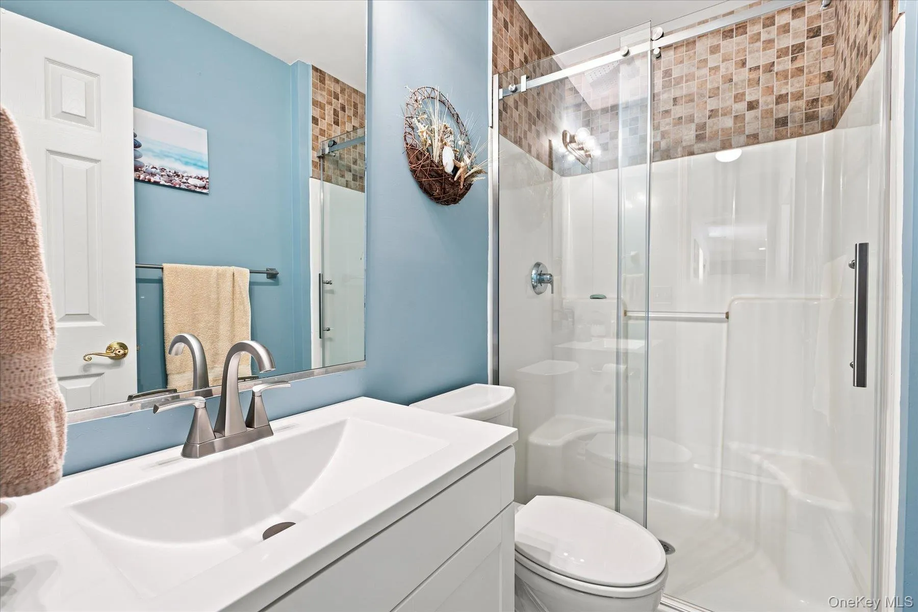 1st floor full bath 1st floor full bath