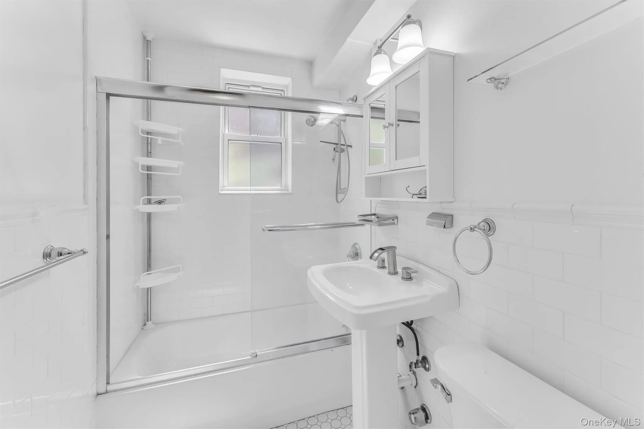 36 Cathedral Avenue, Hempstead, NY, 2 Bedrooms Bedrooms, 4 Rooms Rooms,1 BathroomBathrooms,Residential,For Rent,Cathedral,0,1028525 36 Cathedral Avenue, Hempstead, NY, 2 Bedrooms Bedrooms, 4 Rooms Rooms,1 BathroomBathrooms,Residential,For Rent,Cathedral,0,1028525