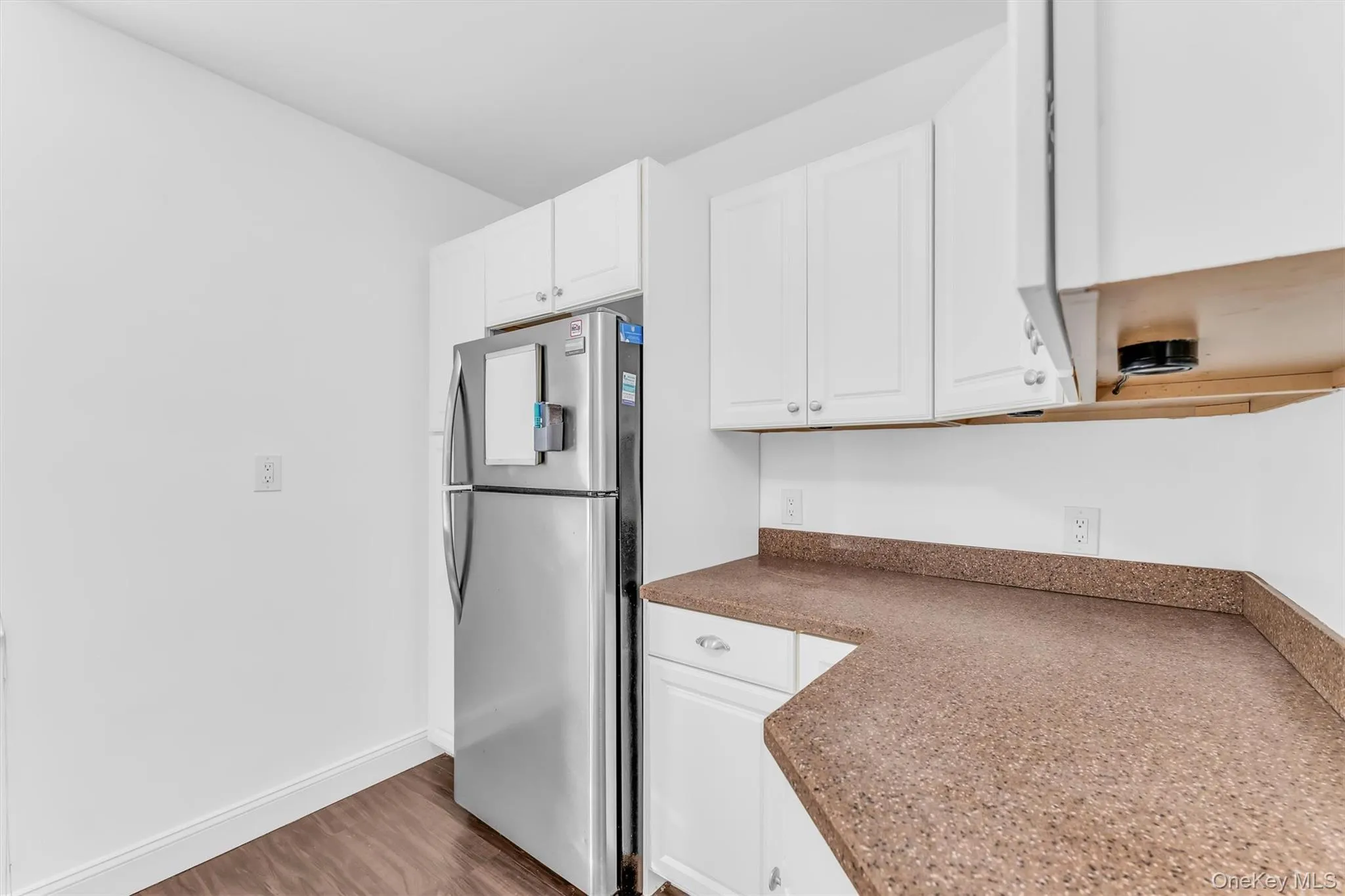 36 Cathedral Avenue, Hempstead, NY, 2 Bedrooms Bedrooms, 4 Rooms Rooms,1 BathroomBathrooms,Residential,For Rent,Cathedral,0,1028525 36 Cathedral Avenue, Hempstead, NY, 2 Bedrooms Bedrooms, 4 Rooms Rooms,1 BathroomBathrooms,Residential,For Rent,Cathedral,0,1028525