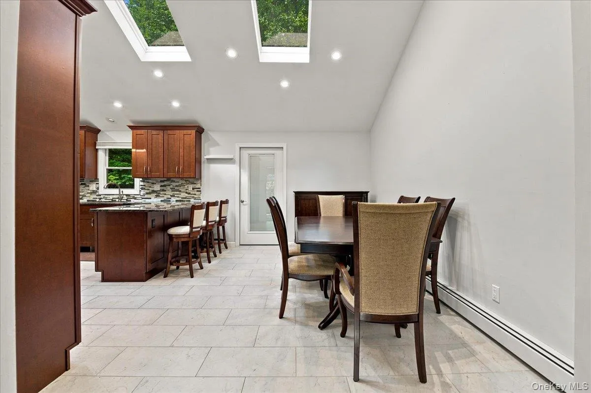 20 Lancaster Lane, Ramapo, NY, 4 Bedrooms Bedrooms, 8 Rooms Rooms,2 BathroomsBathrooms,Residential,For Rent,Lancaster,0,1028526 20 Lancaster Lane, Ramapo, NY, 4 Bedrooms Bedrooms, 8 Rooms Rooms,2 BathroomsBathrooms,Residential,For Rent,Lancaster,0,1028526