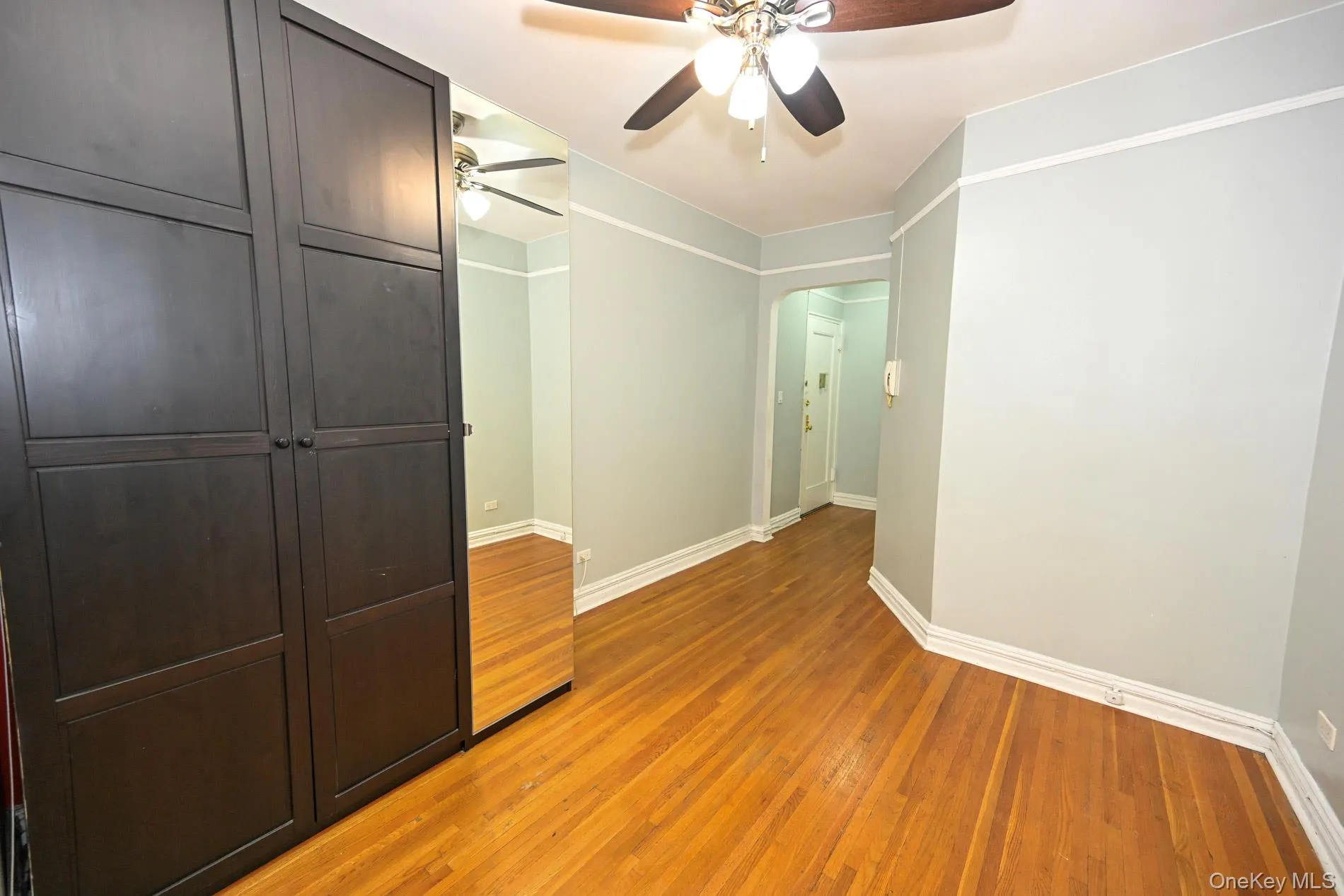 61-41 Saunders Street, New York, NY, 2 Bedrooms Bedrooms, 4 Rooms Rooms,1 BathroomBathrooms,Residential,For Rent,Saunders,0,1028528 61-41 Saunders Street, New York, NY, 2 Bedrooms Bedrooms, 4 Rooms Rooms,1 BathroomBathrooms,Residential,For Rent,Saunders,0,1028528