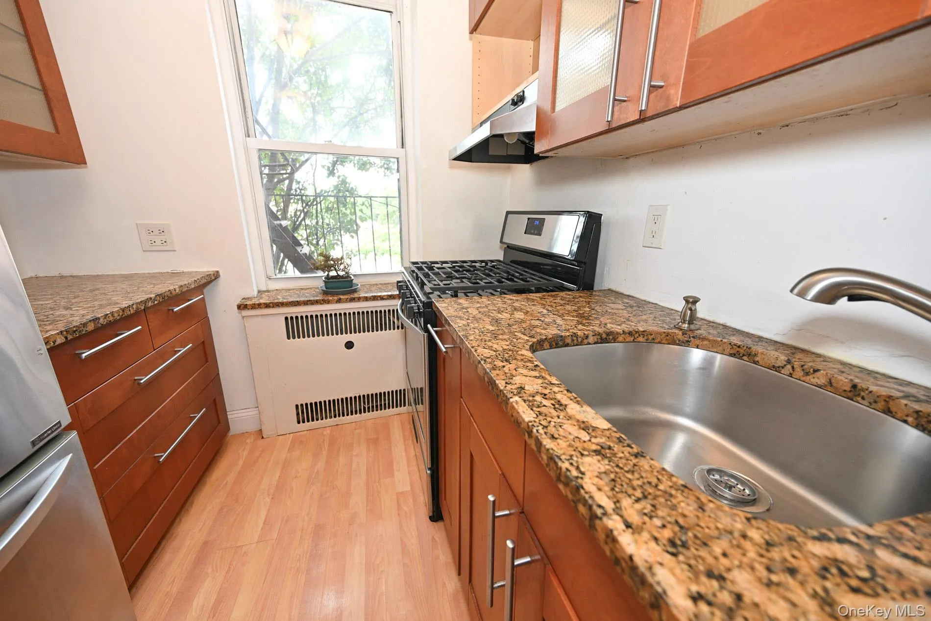 61-41 Saunders Street, New York, NY, 2 Bedrooms Bedrooms, 4 Rooms Rooms,1 BathroomBathrooms,Residential,For Rent,Saunders,0,1028528 61-41 Saunders Street, New York, NY, 2 Bedrooms Bedrooms, 4 Rooms Rooms,1 BathroomBathrooms,Residential,For Rent,Saunders,0,1028528