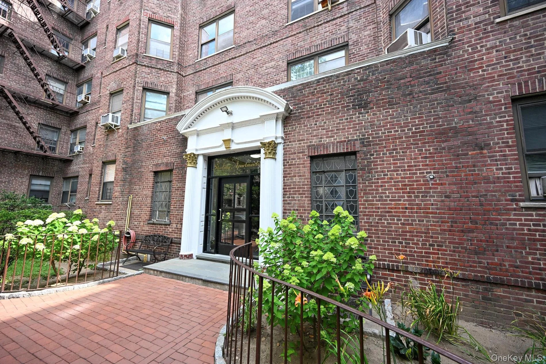 61-41 Saunders Street, New York, NY, 2 Bedrooms Bedrooms, 4 Rooms Rooms,1 BathroomBathrooms,Residential,For Rent,Saunders,0,1028528 61-41 Saunders Street, New York, NY, 2 Bedrooms Bedrooms, 4 Rooms Rooms,1 BathroomBathrooms,Residential,For Rent,Saunders,0,1028528