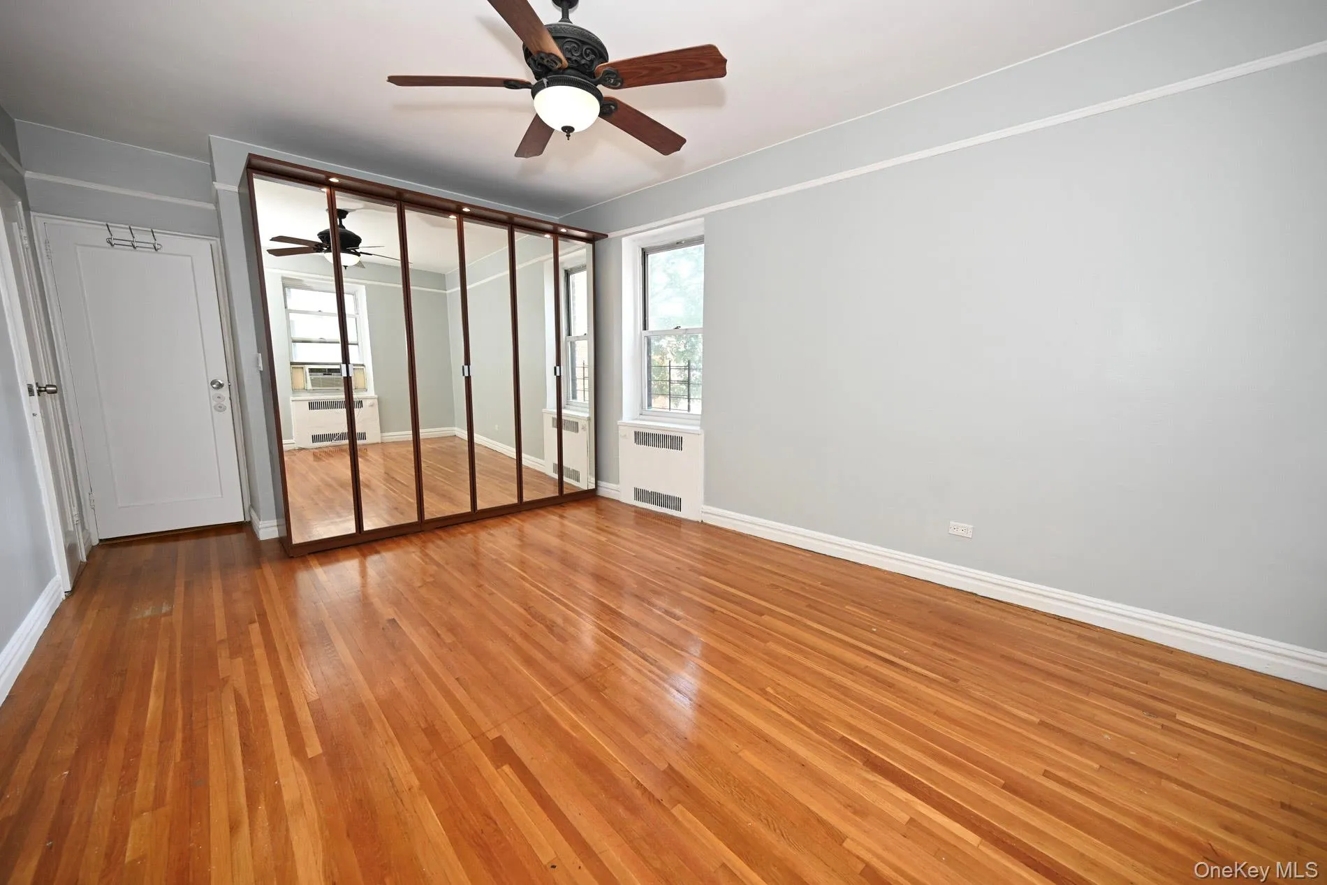 61-41 Saunders Street, New York, NY, 2 Bedrooms Bedrooms, 4 Rooms Rooms,1 BathroomBathrooms,Residential,For Rent,Saunders,0,1028528 61-41 Saunders Street, New York, NY, 2 Bedrooms Bedrooms, 4 Rooms Rooms,1 BathroomBathrooms,Residential,For Rent,Saunders,0,1028528