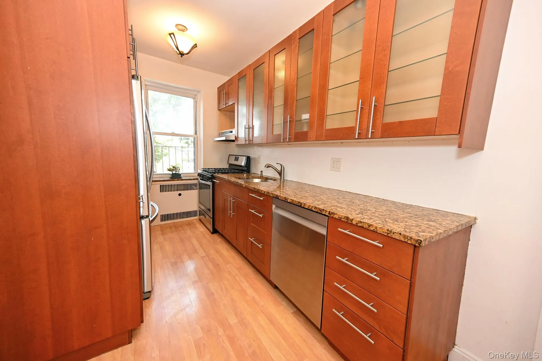 61-41 Saunders Street, New York, NY, 2 Bedrooms Bedrooms, 4 Rooms Rooms,1 BathroomBathrooms,Residential,For Rent,Saunders,0,1028528 61-41 Saunders Street, New York, NY, 2 Bedrooms Bedrooms, 4 Rooms Rooms,1 BathroomBathrooms,Residential,For Rent,Saunders,0,1028528
