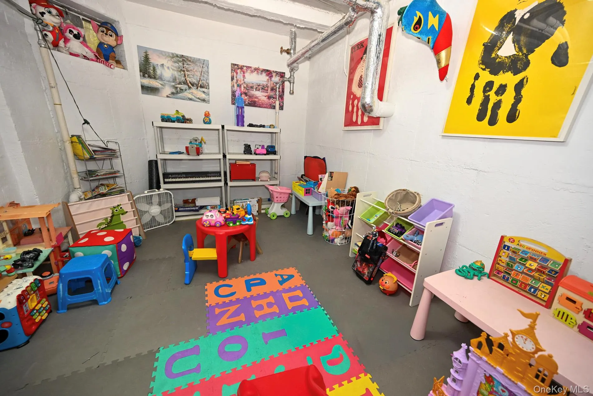 61-41 Saunders Street, New York, NY, 2 Bedrooms Bedrooms, 4 Rooms Rooms,1 BathroomBathrooms,Residential,For Rent,Saunders,0,1028528 61-41 Saunders Street, New York, NY, 2 Bedrooms Bedrooms, 4 Rooms Rooms,1 BathroomBathrooms,Residential,For Rent,Saunders,0,1028528