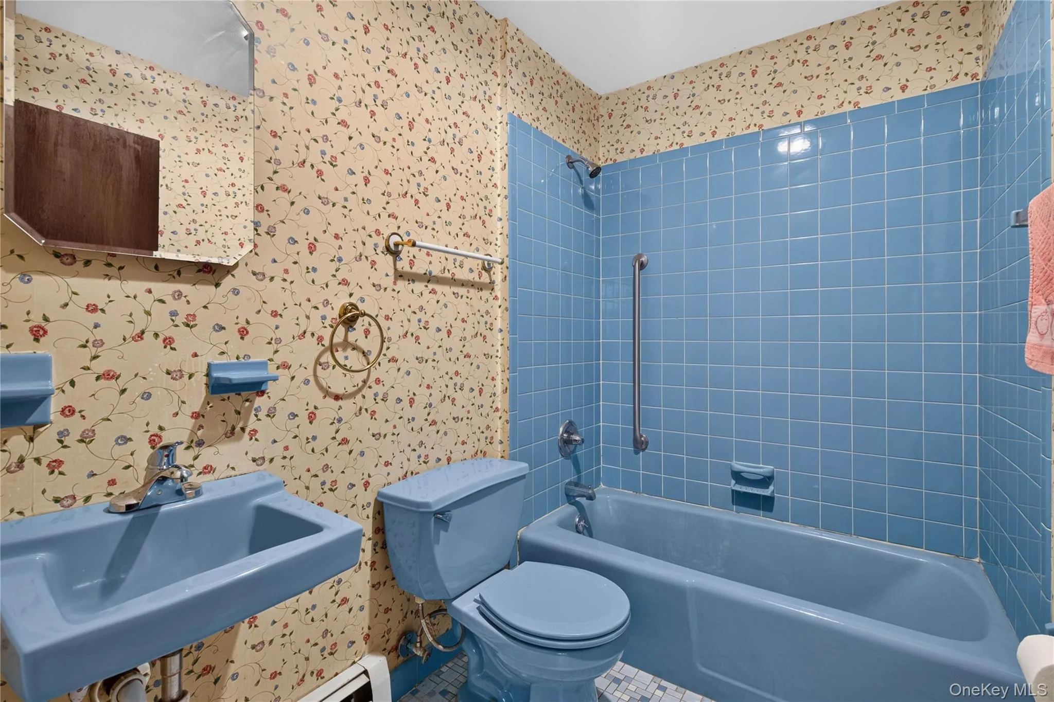 8 Peter Avenue, Newburgh (town), NY, 4 Bedrooms Bedrooms, 8 Rooms Rooms,3 BathroomsBathrooms,Residential,For Rent,Peter,0,1028530 8 Peter Avenue, Newburgh (town), NY, 4 Bedrooms Bedrooms, 8 Rooms Rooms,3 BathroomsBathrooms,Residential,For Rent,Peter,0,1028530