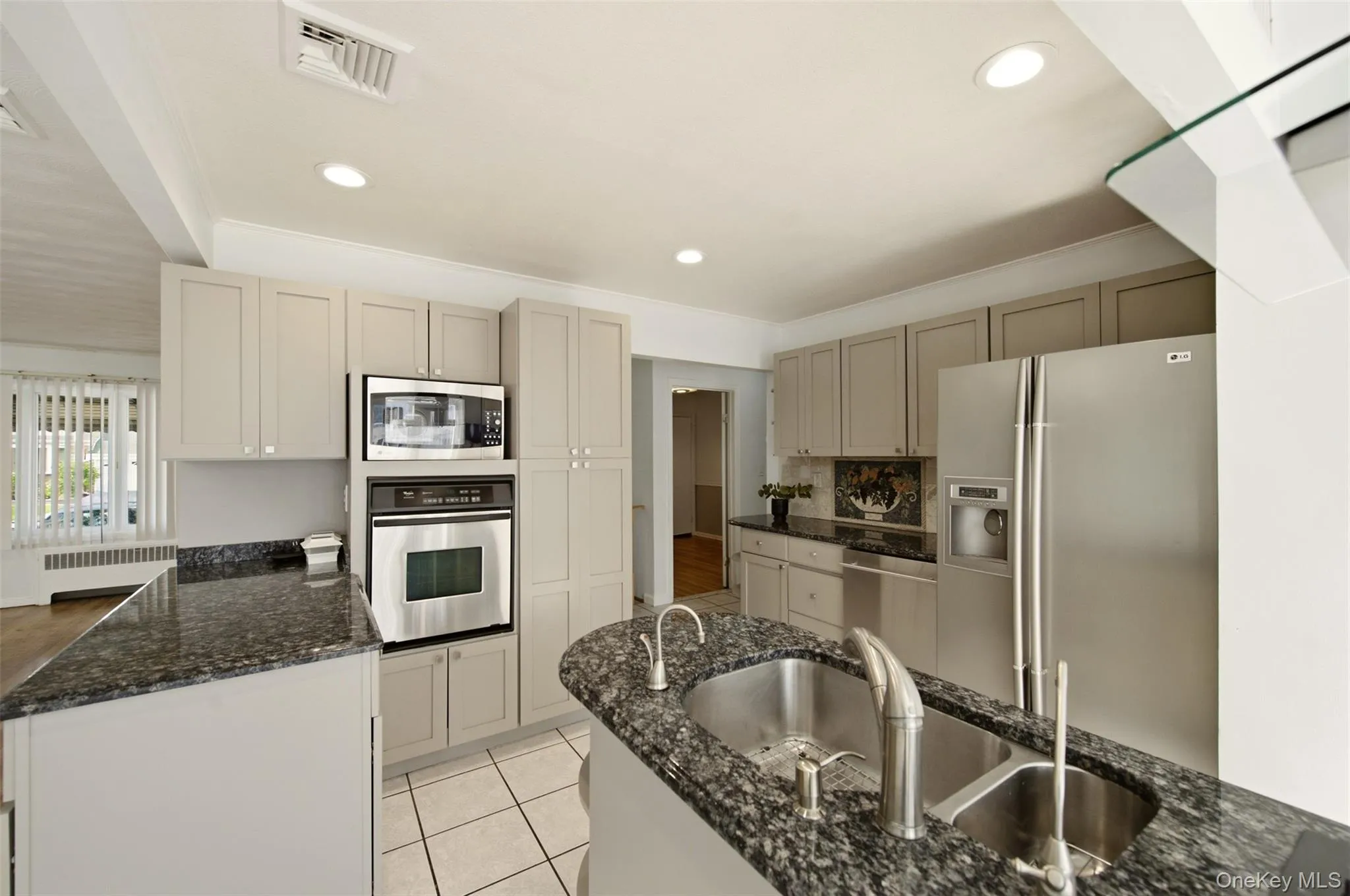 160 Clearmeadow Drive, Hempstead, NY, 4 Bedrooms Bedrooms, 7 Rooms Rooms,2 BathroomsBathrooms,Residential,For Rent,Clearmeadow,0,1028531 160 Clearmeadow Drive, Hempstead, NY, 4 Bedrooms Bedrooms, 7 Rooms Rooms,2 BathroomsBathrooms,Residential,For Rent,Clearmeadow,0,1028531