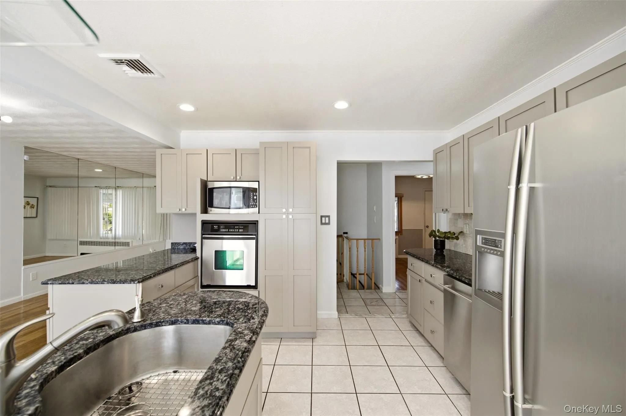160 Clearmeadow Drive, Hempstead, NY, 4 Bedrooms Bedrooms, 7 Rooms Rooms,2 BathroomsBathrooms,Residential,For Rent,Clearmeadow,0,1028531 160 Clearmeadow Drive, Hempstead, NY, 4 Bedrooms Bedrooms, 7 Rooms Rooms,2 BathroomsBathrooms,Residential,For Rent,Clearmeadow,0,1028531
