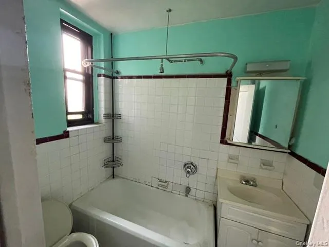 4142 50th Street, New York, NY, 2 Rooms Rooms,1 BathroomBathrooms,Residential,For Rent,50th Street,0,1028538 4142 50th Street, New York, NY, 2 Rooms Rooms,1 BathroomBathrooms,Residential,For Rent,50th Street,0,1028538