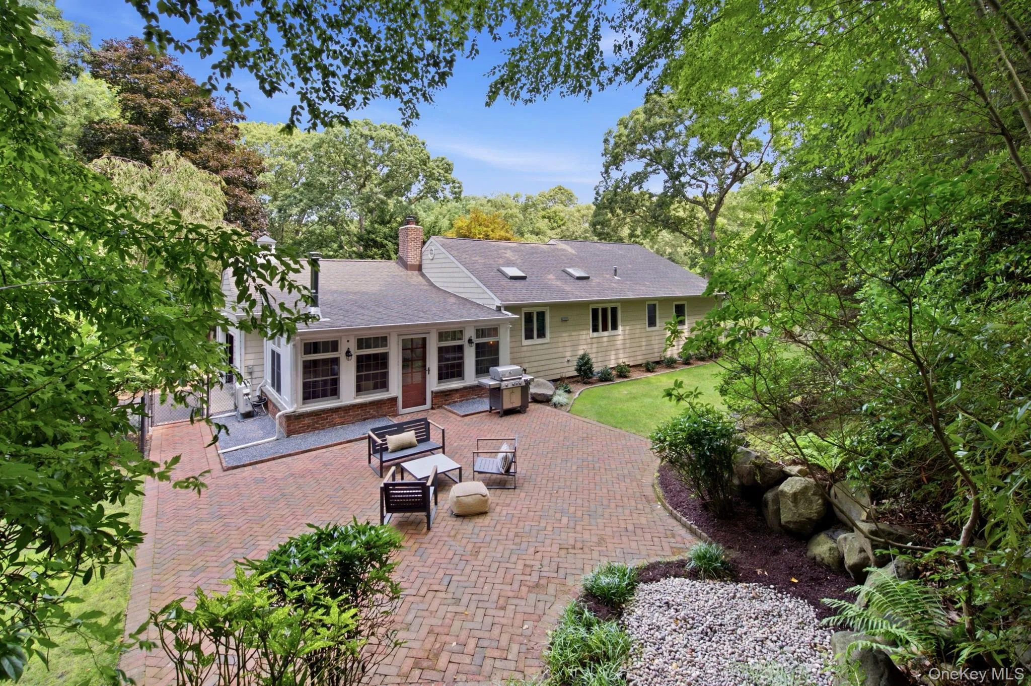 Beautiful View of Property! Beautiful View of Property!