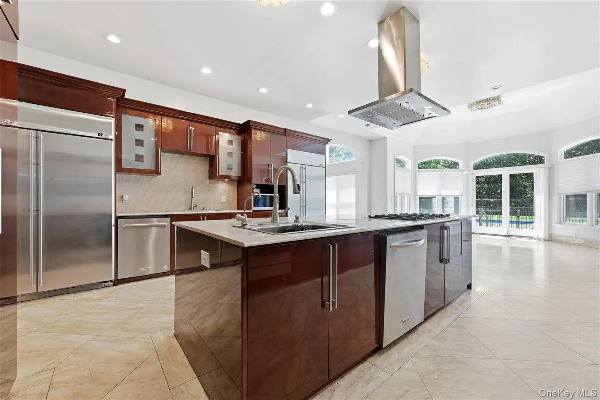 8 Headley Way, Oyster Bay, NY, 5 Bedrooms Bedrooms, 12 Rooms Rooms,5 BathroomsBathrooms,Residential,For Rent,Headley,0,1028542 8 Headley Way, Oyster Bay, NY, 5 Bedrooms Bedrooms, 12 Rooms Rooms,5 BathroomsBathrooms,Residential,For Rent,Headley,0,1028542