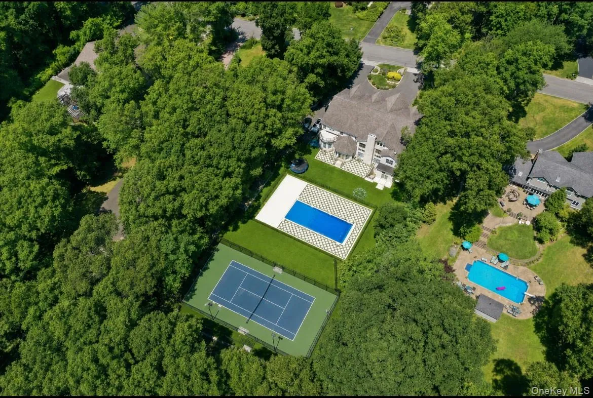 8 Headley Way, Oyster Bay, NY, 5 Bedrooms Bedrooms, 12 Rooms Rooms,5 BathroomsBathrooms,Residential,For Rent,Headley,0,1028542 8 Headley Way, Oyster Bay, NY, 5 Bedrooms Bedrooms, 12 Rooms Rooms,5 BathroomsBathrooms,Residential,For Rent,Headley,0,1028542